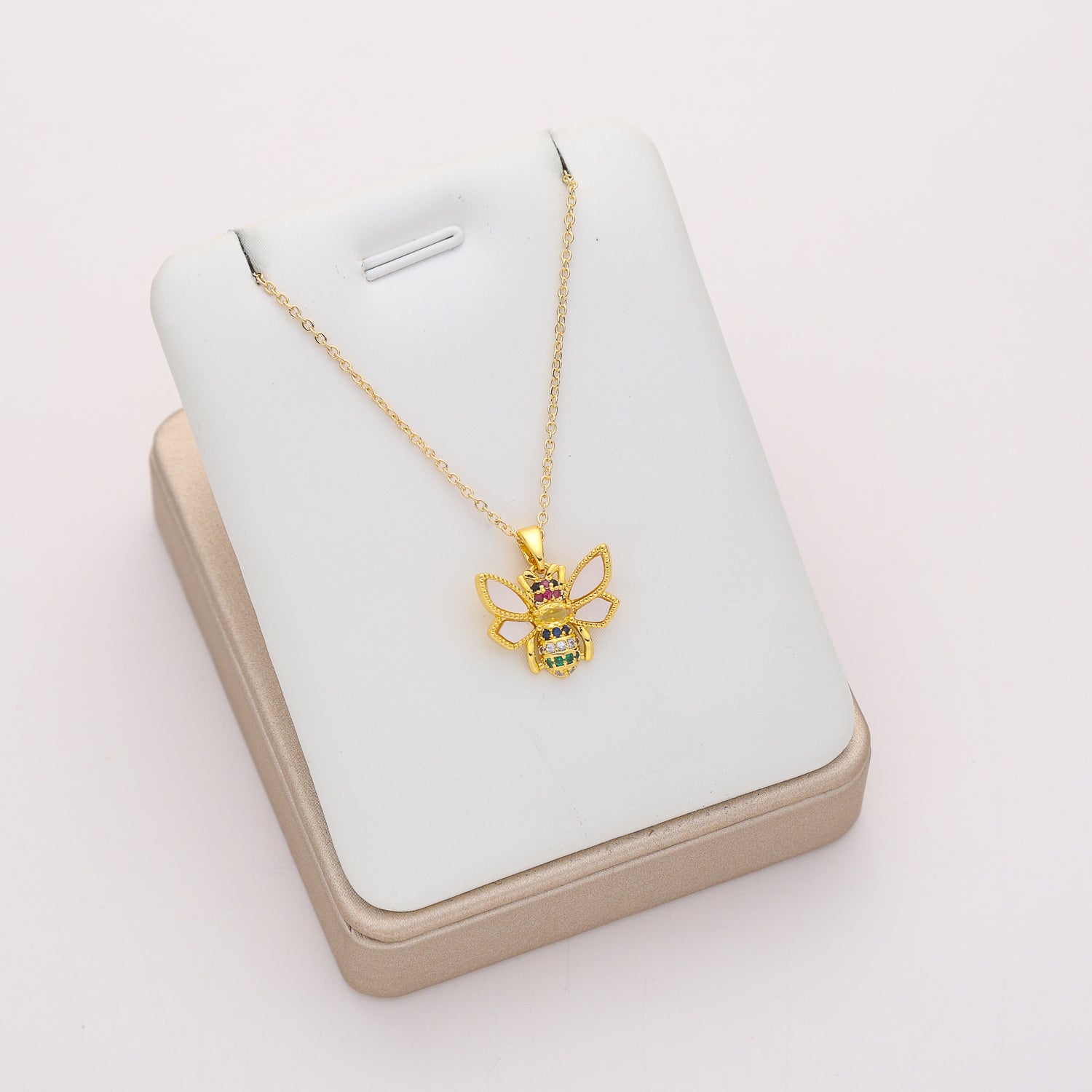 16 " cadena delgada dije abejorro ojo de gato / cristal / dorado