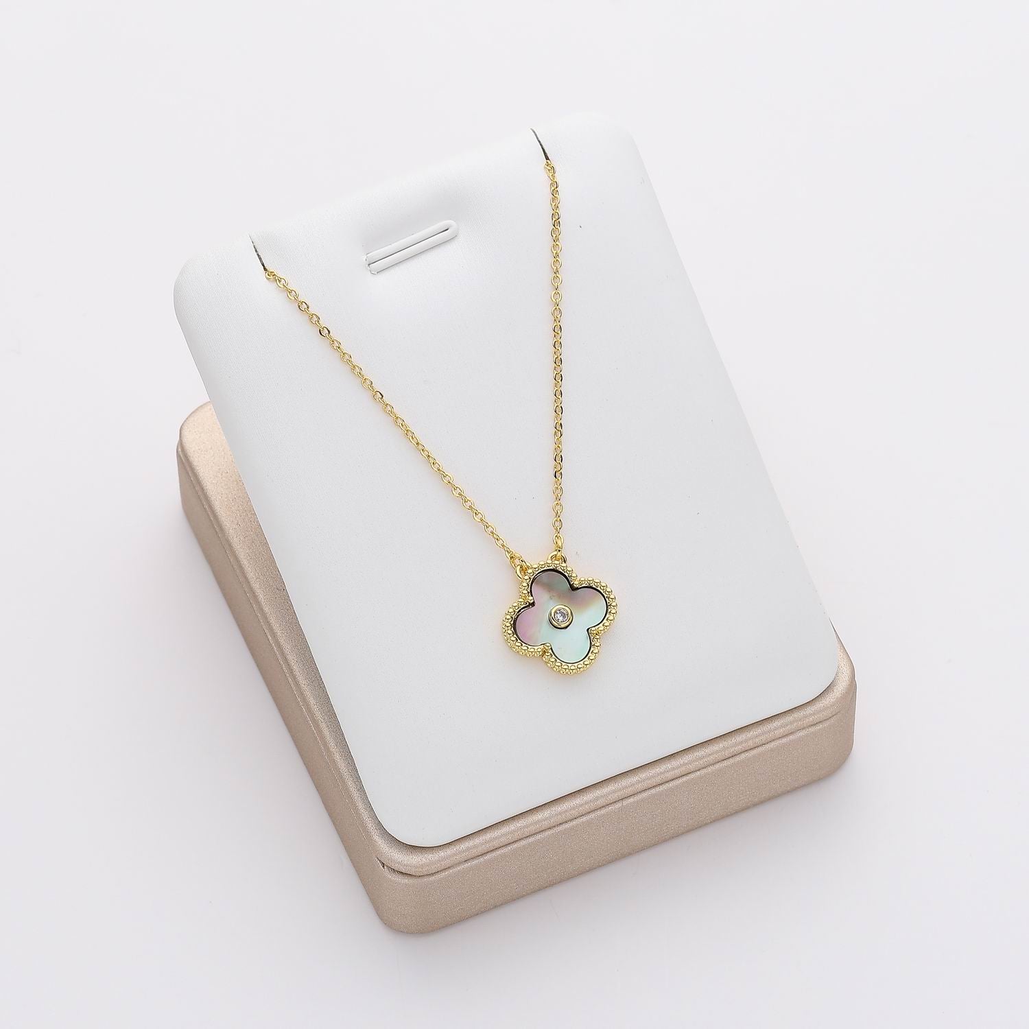 16" CAD DEL DIJE FLOR VAN APERLADA  COLOR