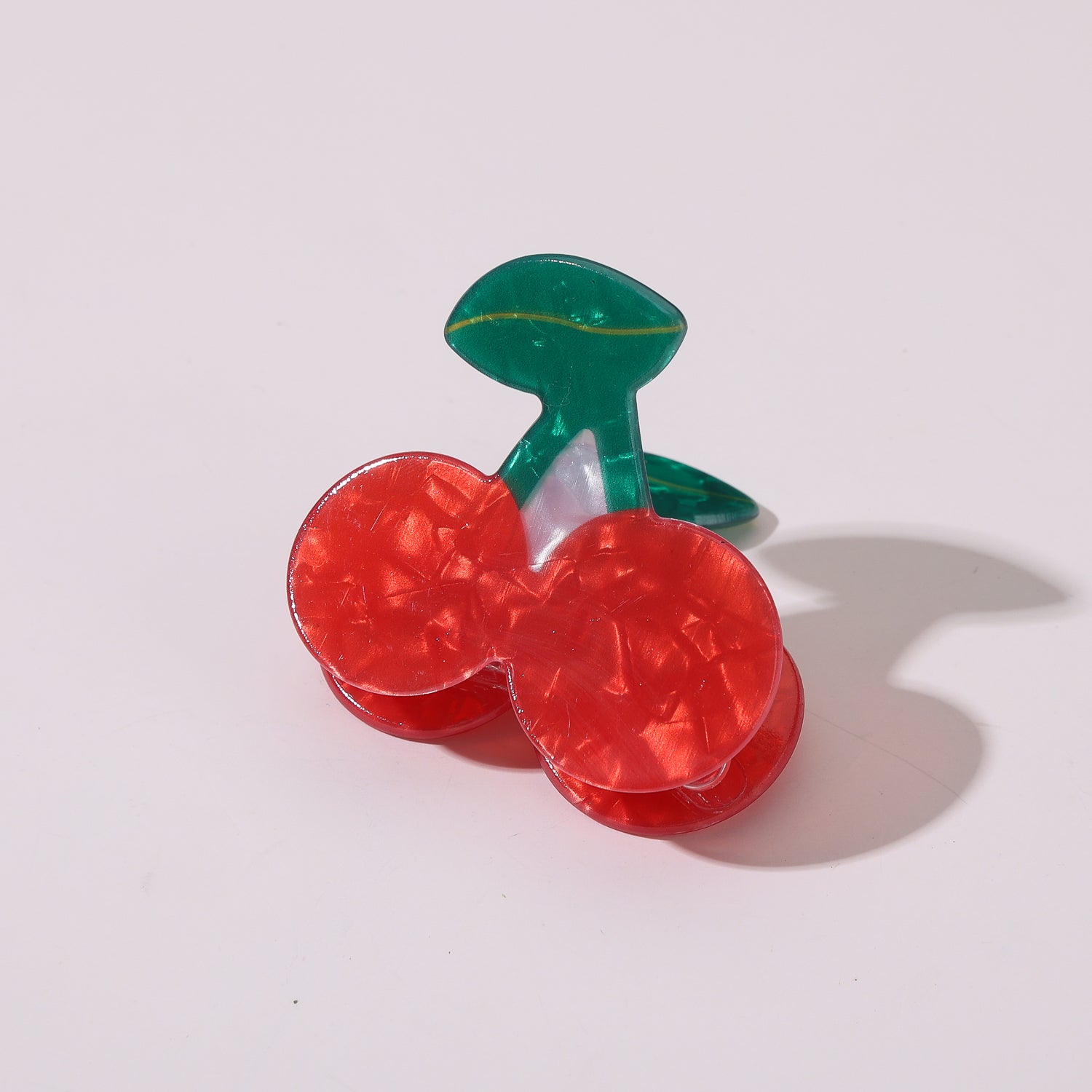 pinza chica acrilico cerezas