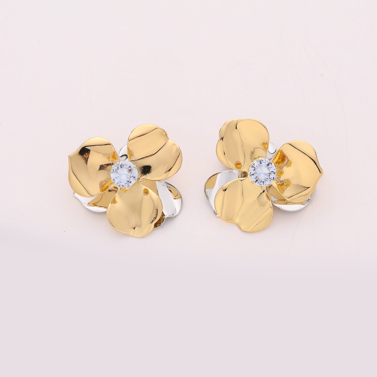broquel grande flor plata y dorado