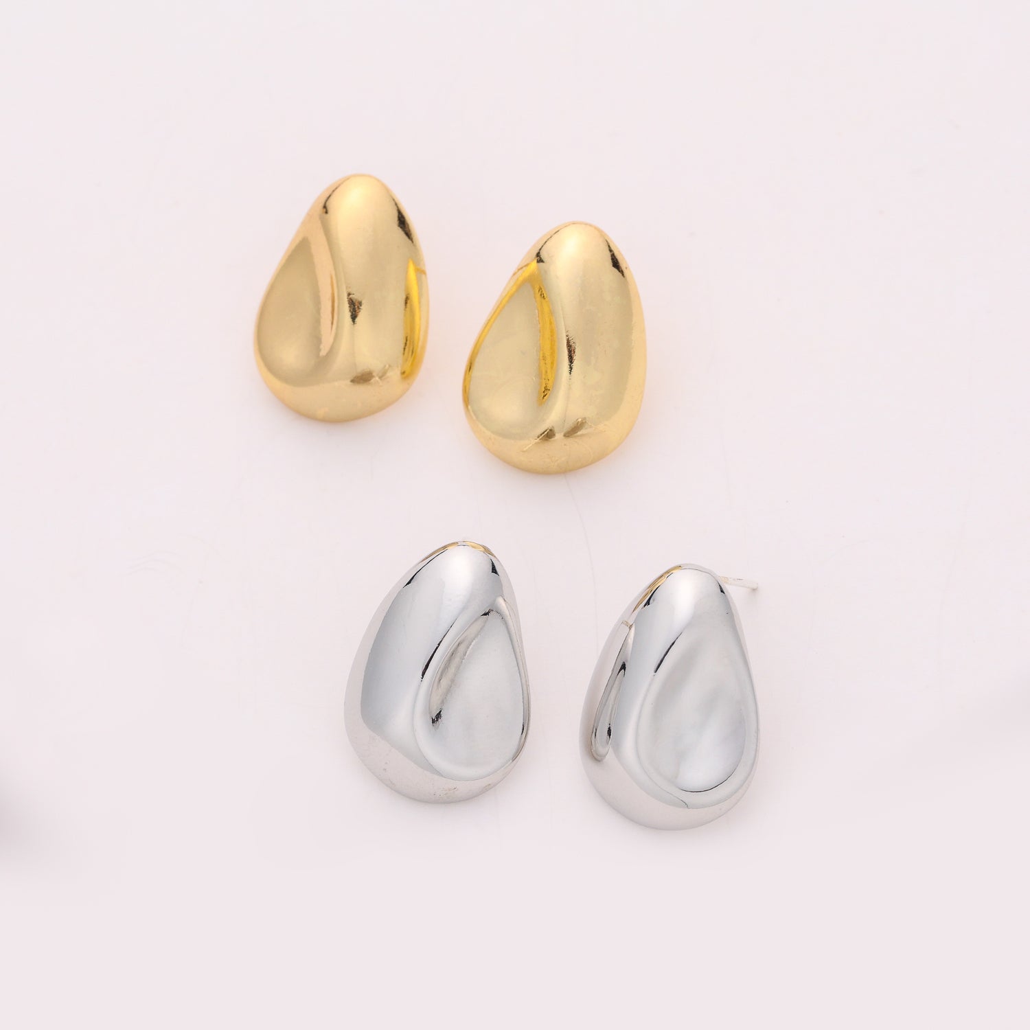 pegado / gotas amorfas  moldeadas dorado