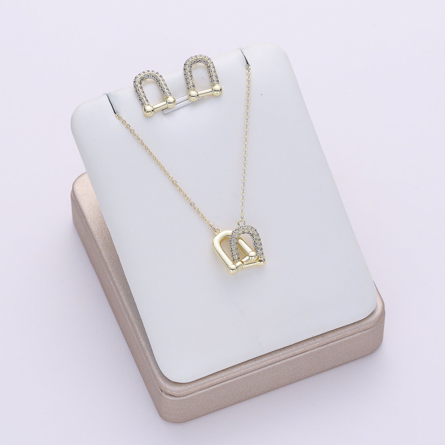coll y are/ cad del / 2 eslabones rectangulares unidos / arete eslabon / dorado
