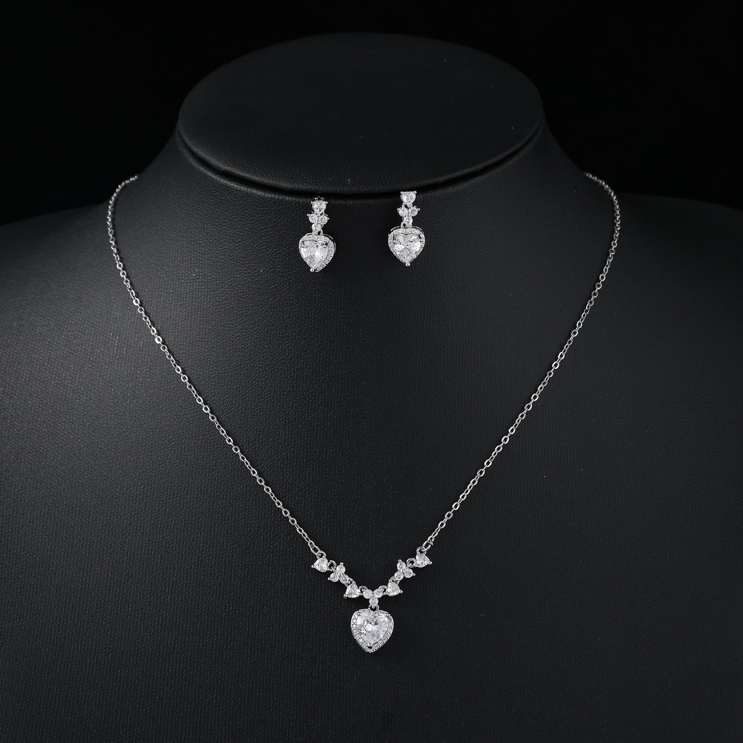 coll y are/ cad del /cristales triangulares cuelga corazon med cristal / arete corazon / plata