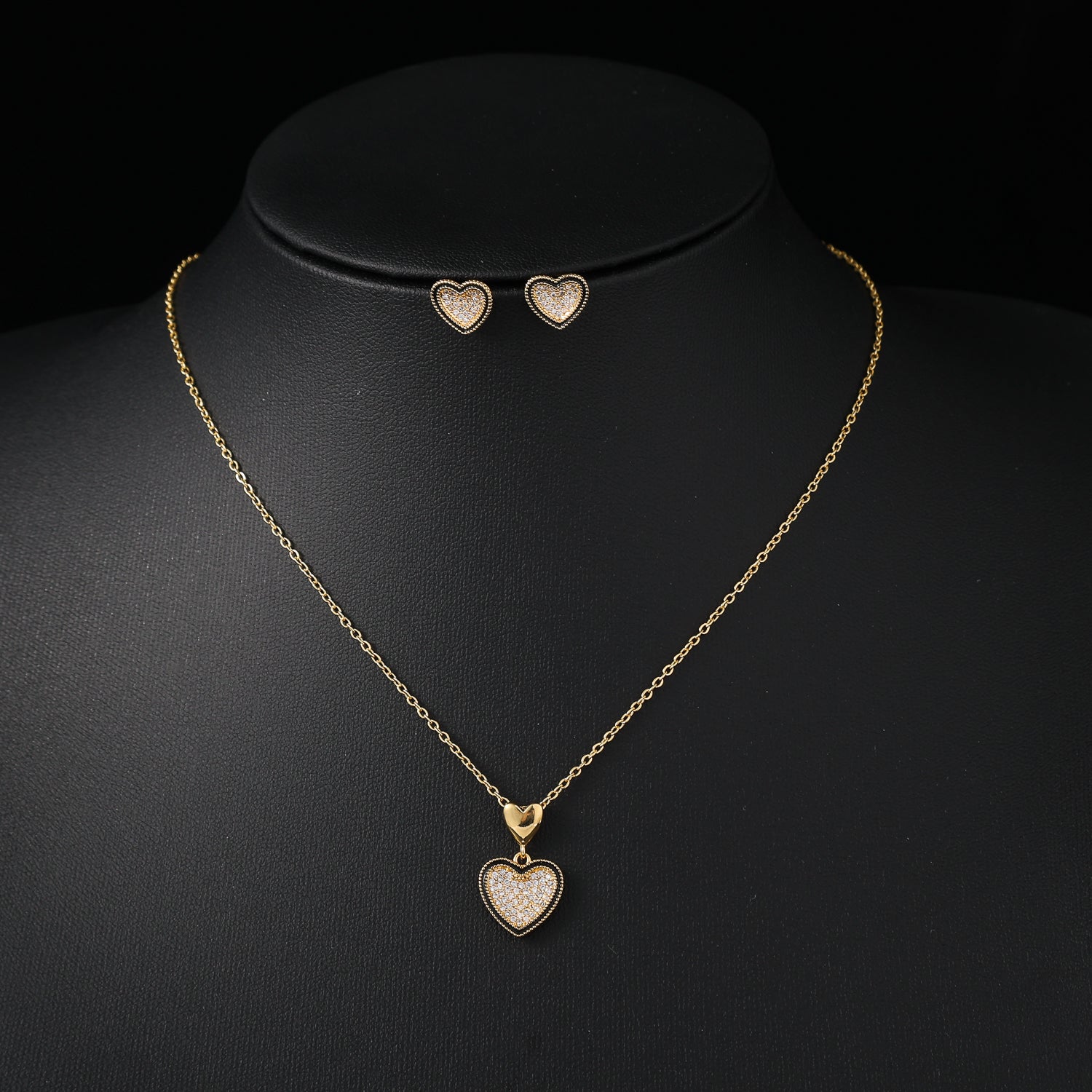 coll y are /cad del dije corazon cristal / perfil negro / arete corazon