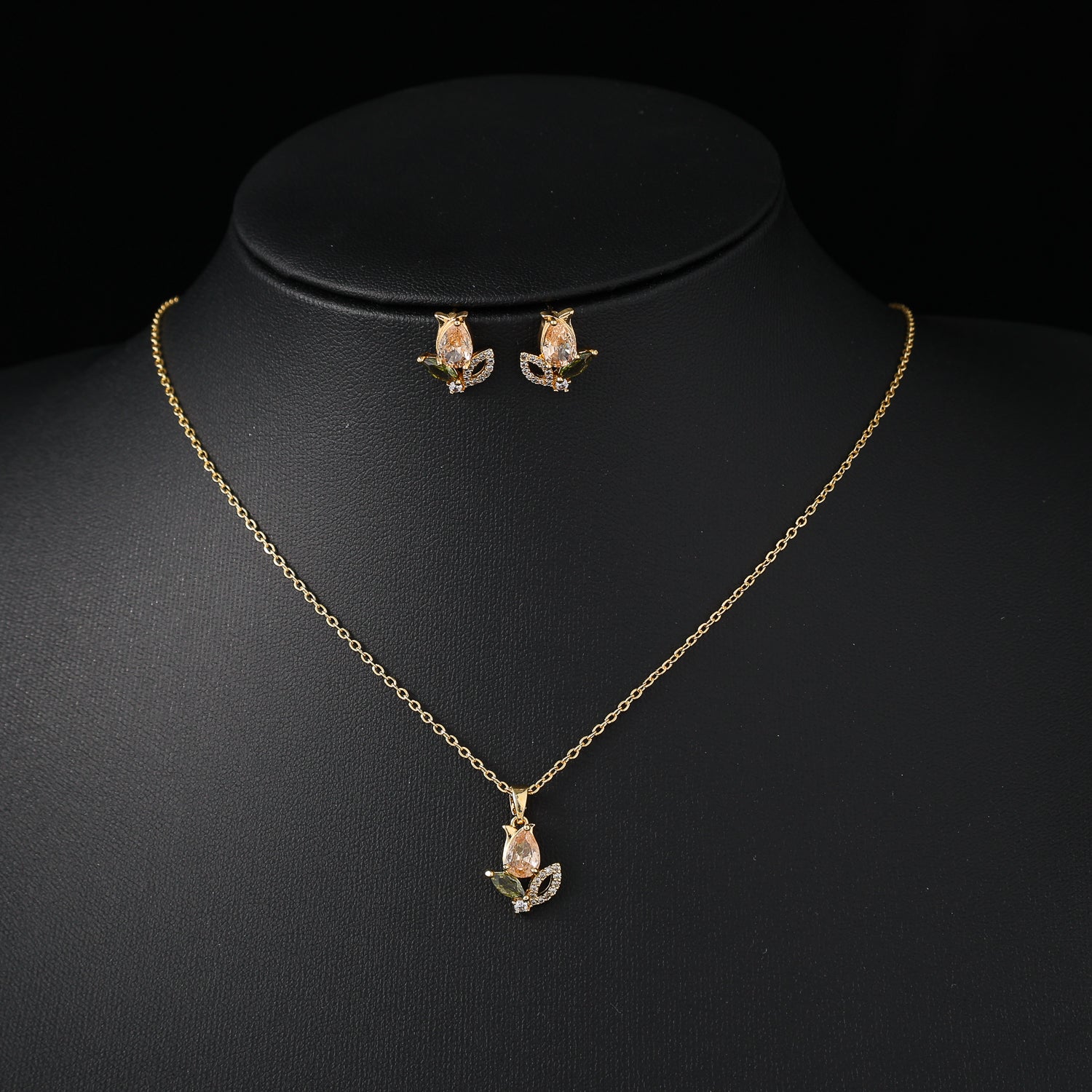 coll y are /cad del dije rosa ambar / hojas cristal / arete rosa / dorado