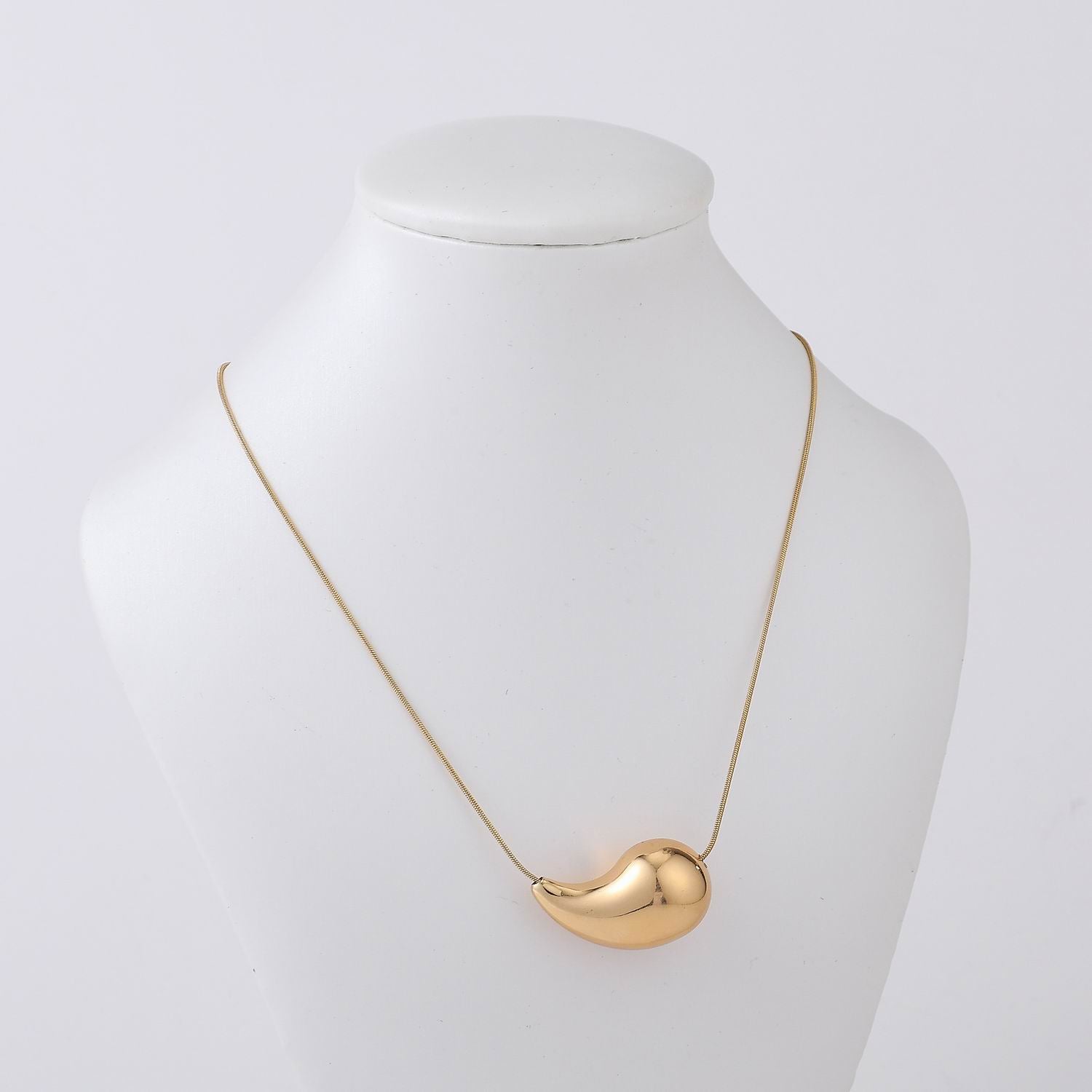 18"  CAD DEL / DIJE GOTA GRANDE DORADA
