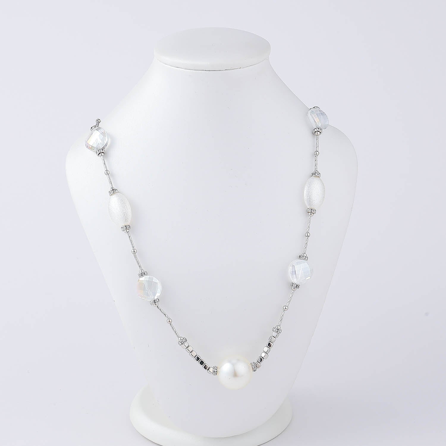 24" LARGO / PERLAS / CHECOS Y OVOIDES PLATA MATE / CAHQUIRAS METALICAS