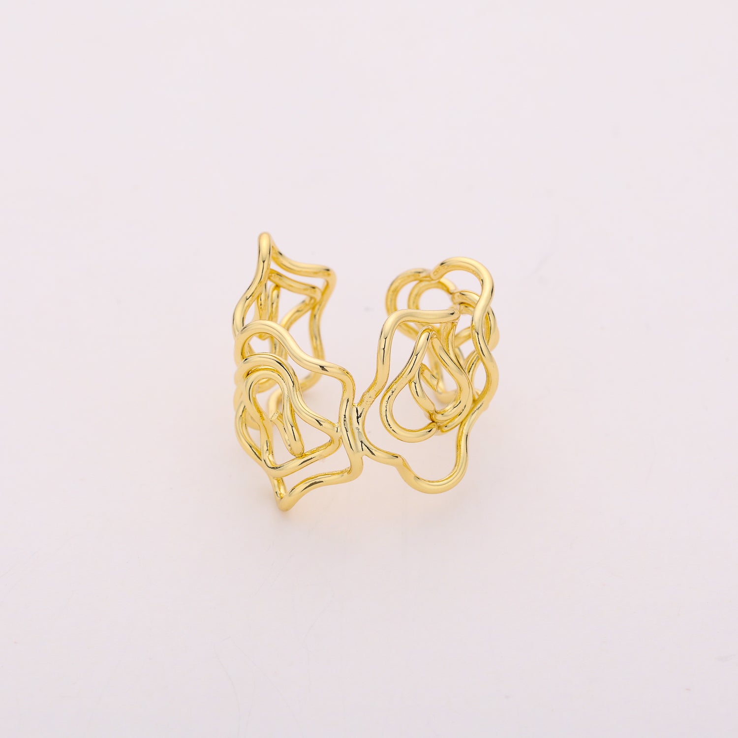 anillo tubular delgado / 2 flores en greca tubular / dorado