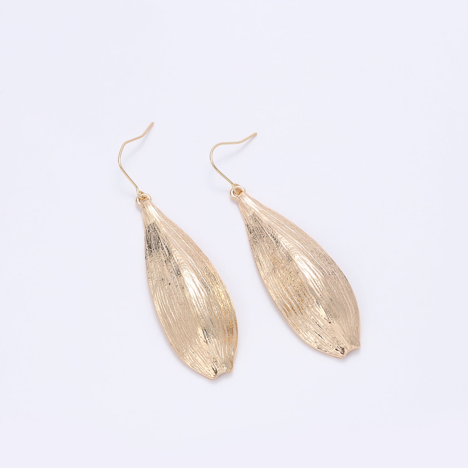 AW058