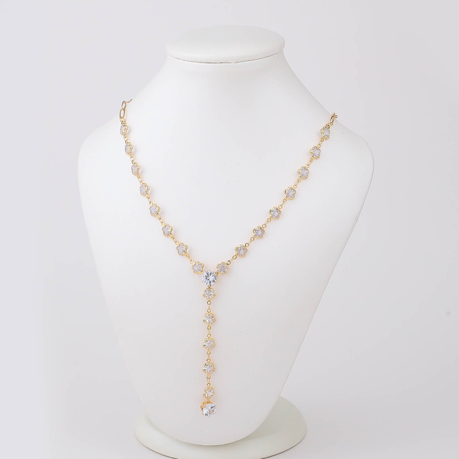 16" CAD ESLABON / CRISTALES EN FLOR MEDIANOS / CUELGA LINEA CRISTAL /DORADO