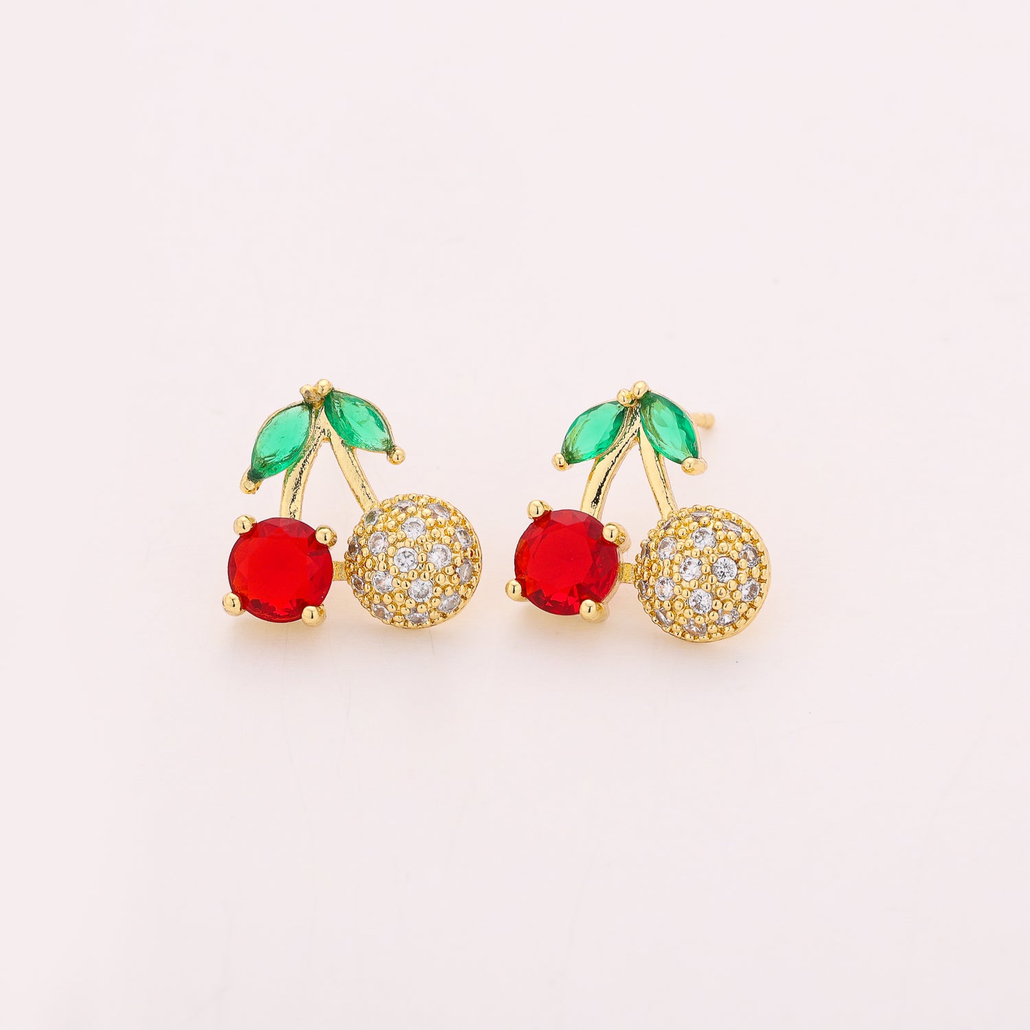 broquel / cerezas / cristal color / dorado