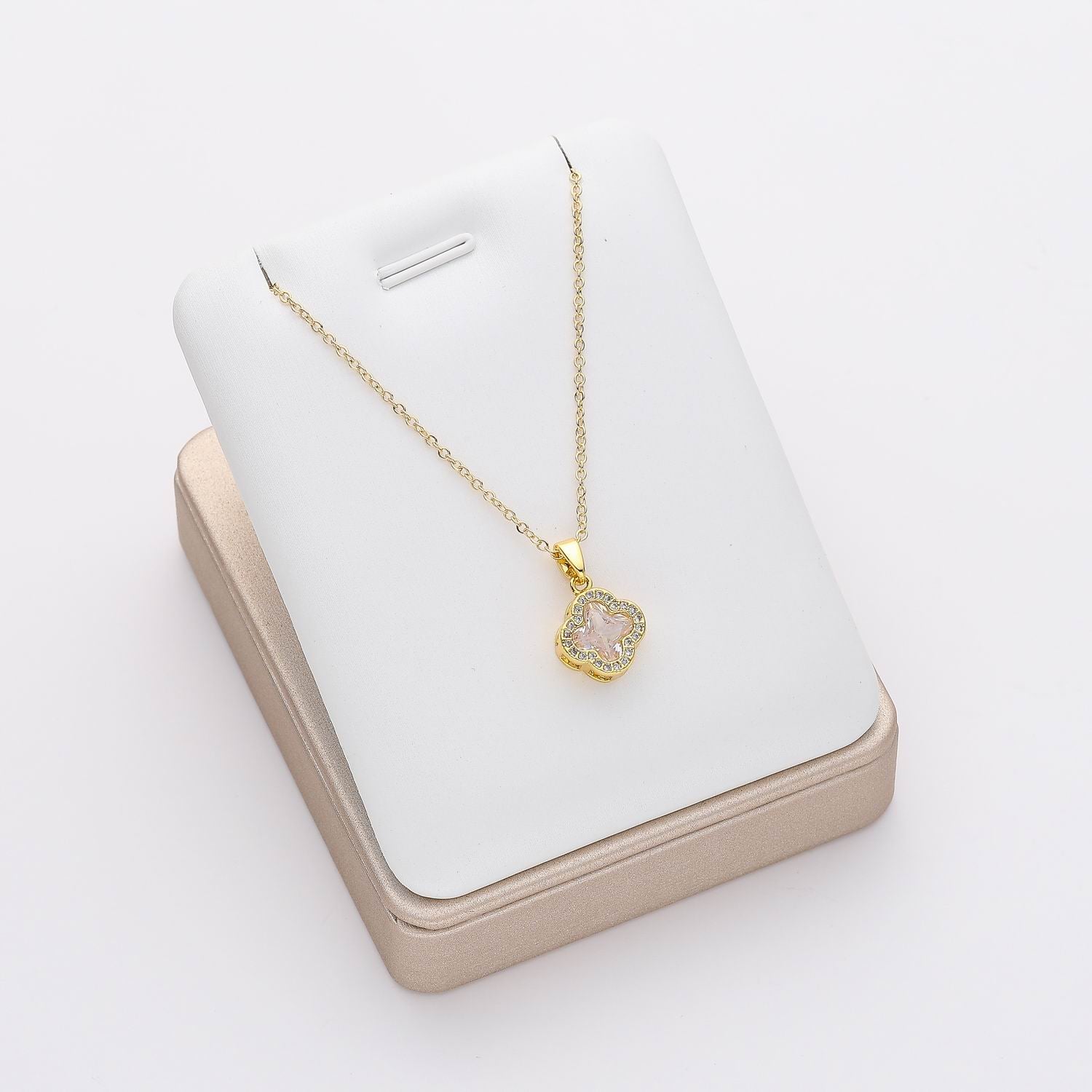 18" CAD DEL DIJE FLOR VAN CRISTAL / PERFIL CRISTAL / DORADO