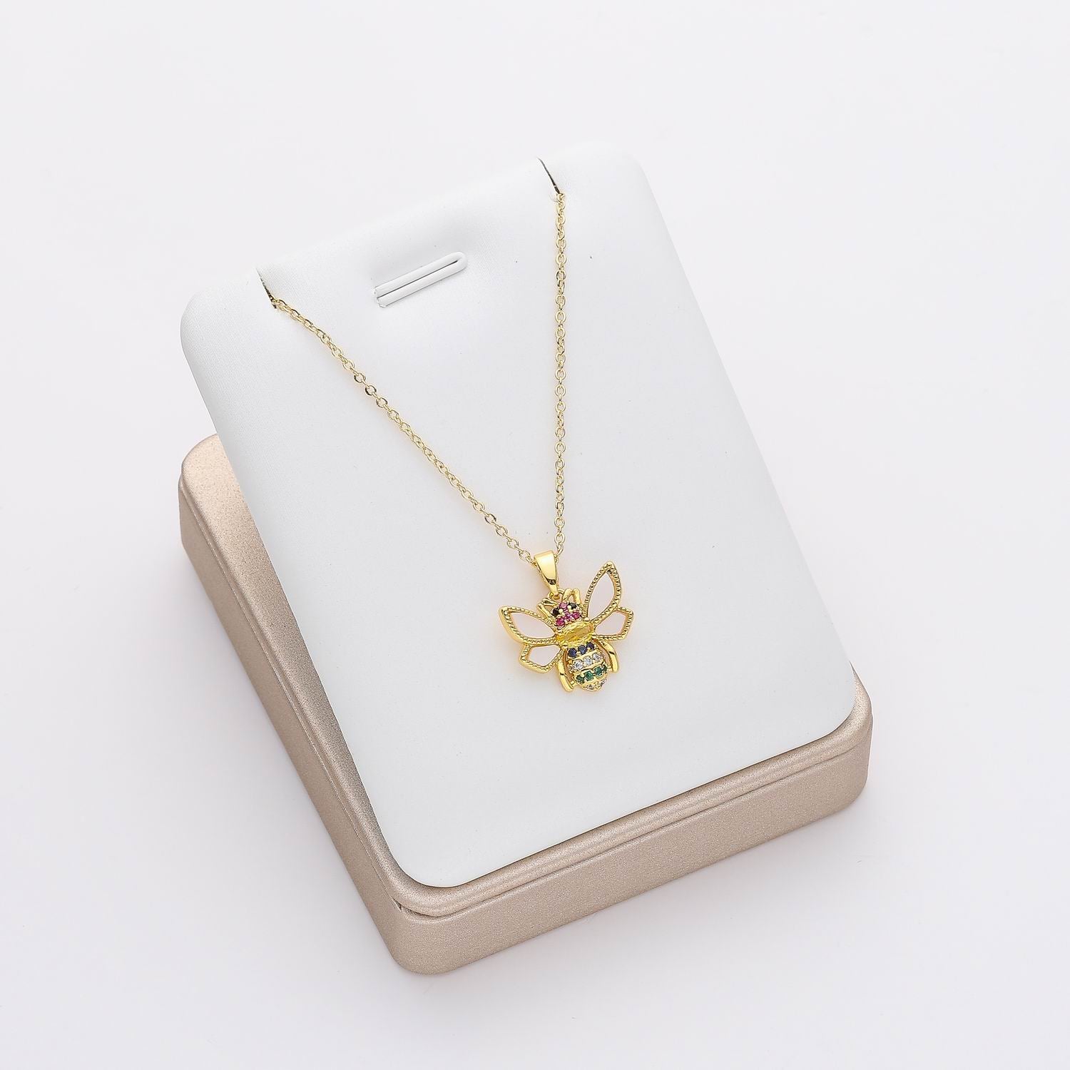 18" CAD DEL / DIJE BUG ALAS MADRE PERLA / CRISTAL / DORADO
