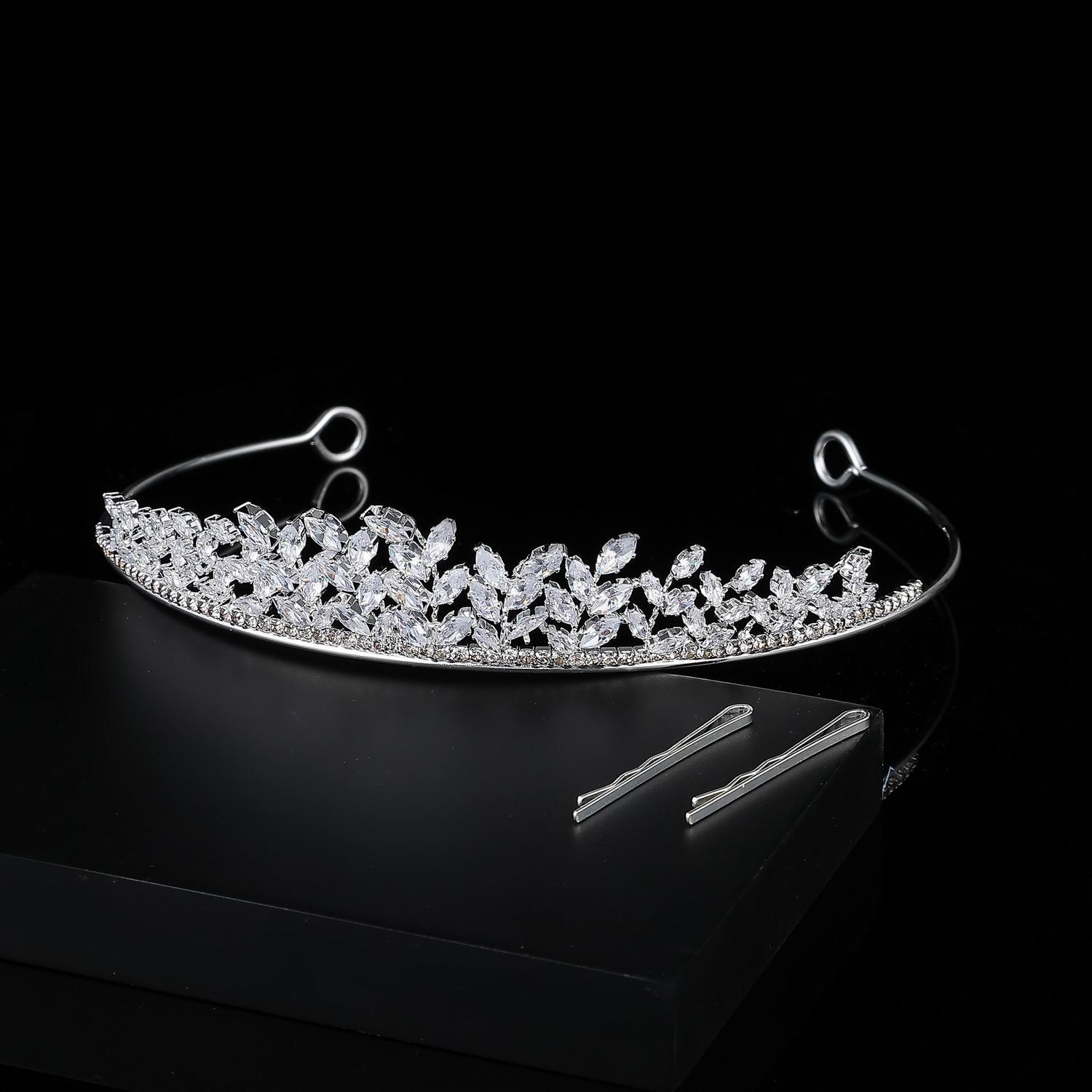 TIARA MED MARQUISES EN RAMAS / PLATA
