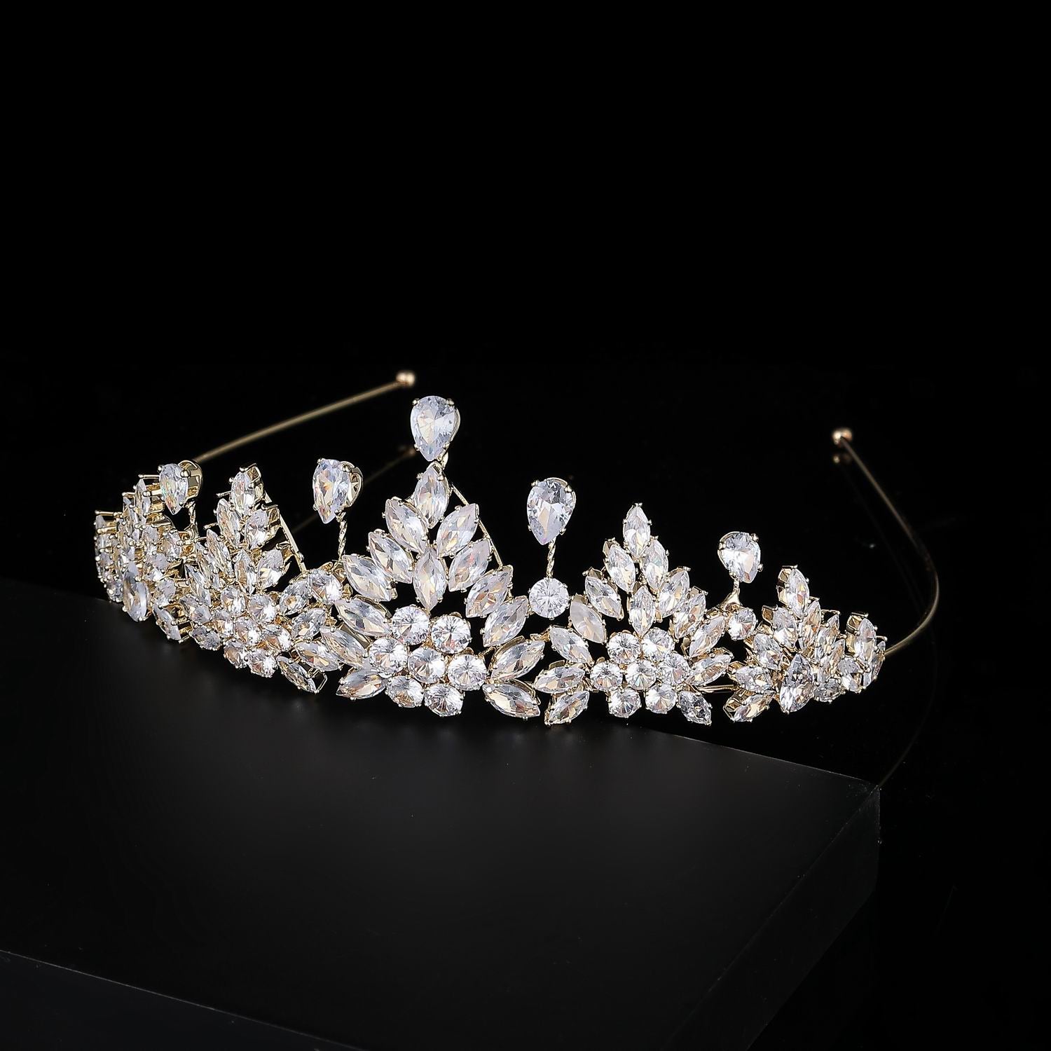 TIARA ALTA MARQUISES EN RAMOS / DORADA