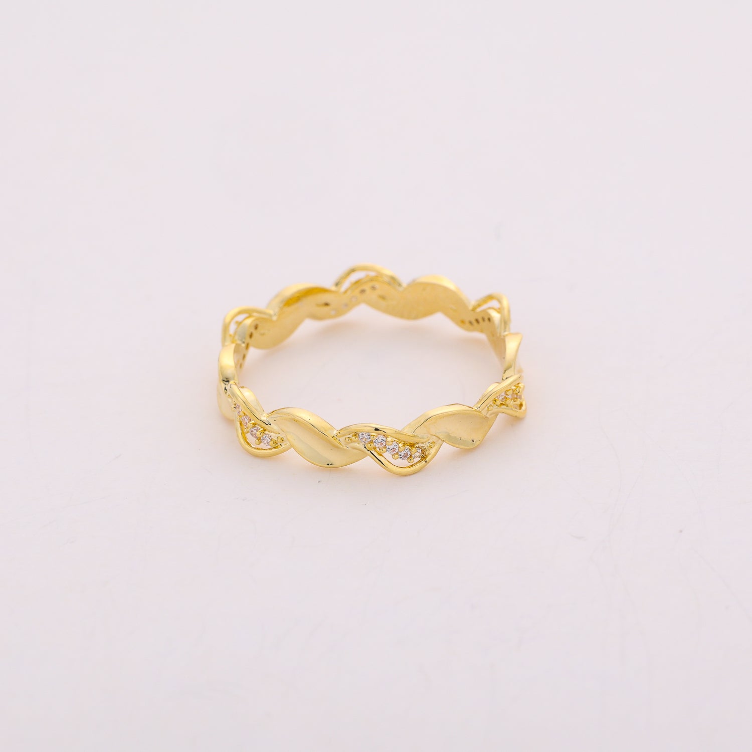 argolla lagrimas alargadas / cristal y acanalado / dorado