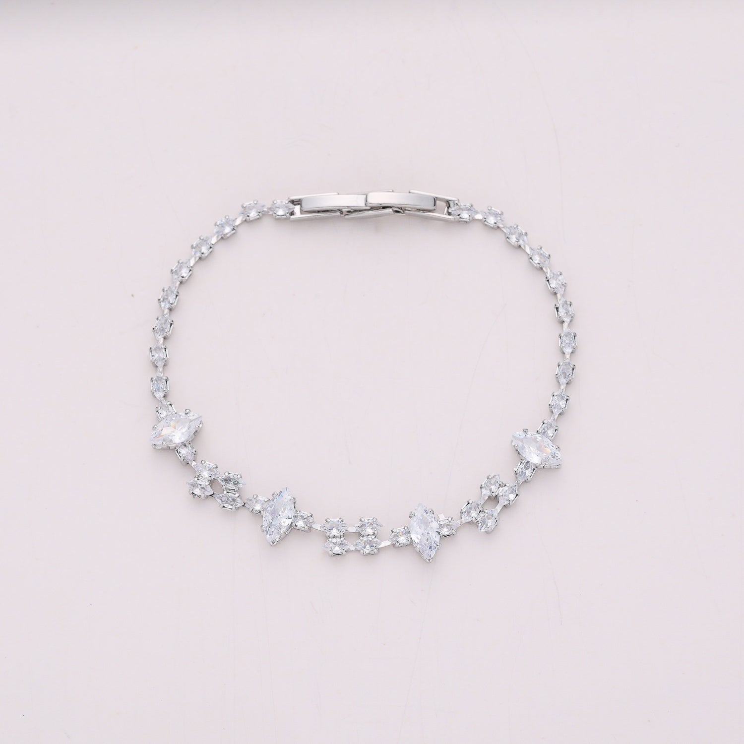 TENNIS BRACELET LAGRIMAS CRISTAL / OVALOS Y MARIPOSAS CRISTAL / PLATA