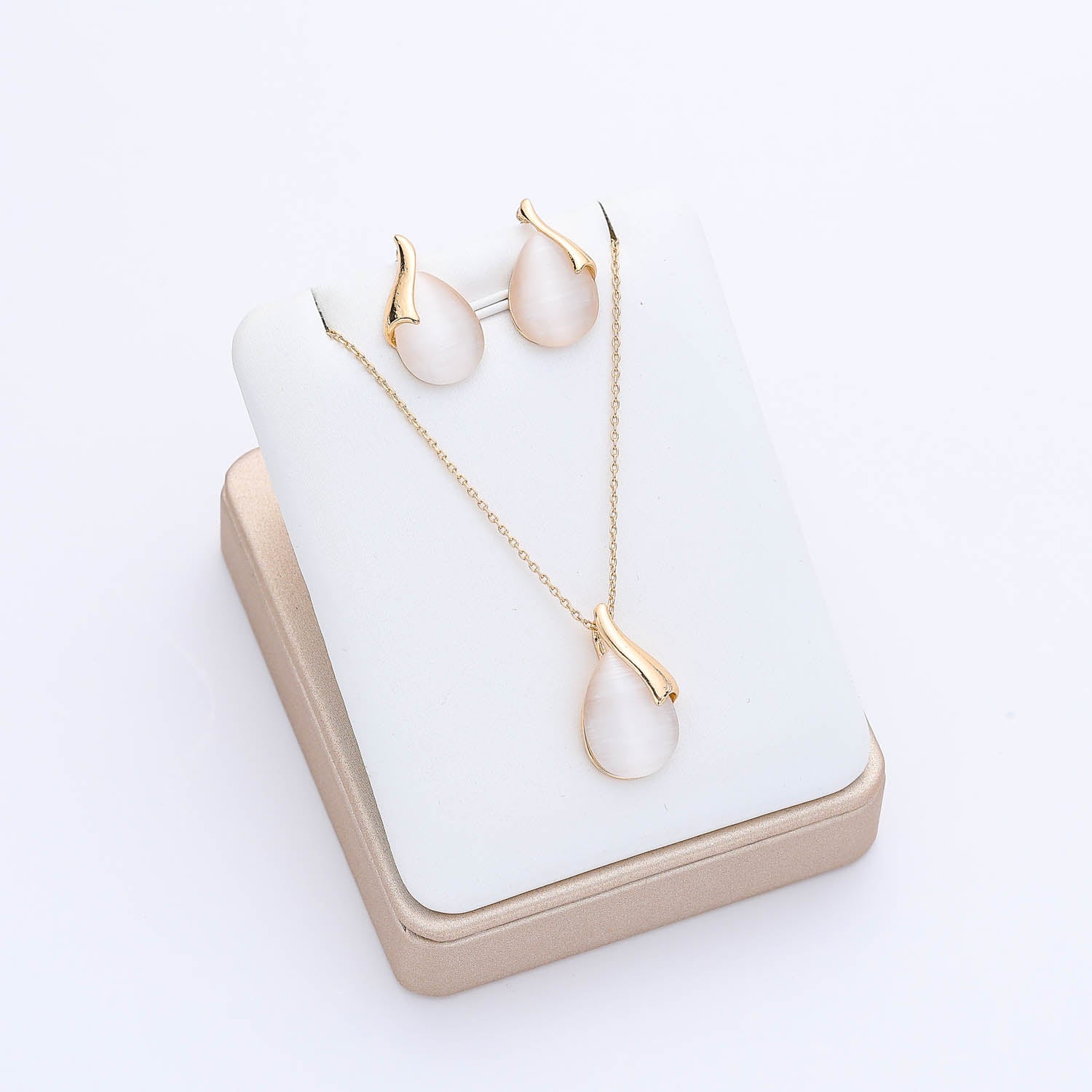 COL Y ARE / 16 " CAD DEL DIJE GOTA OJO DE GATO BEIGE / ARETES JUEGO /