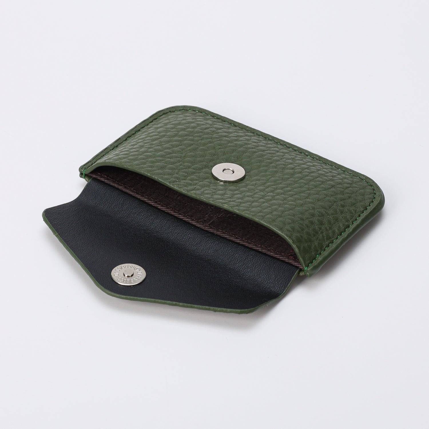 tarjetero con monedero / flap / broche / negro
