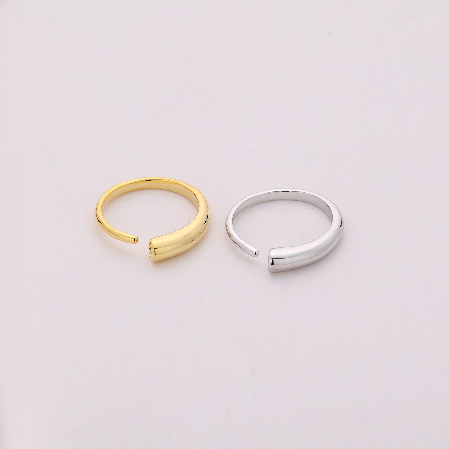 anillo abierto delgado / puntas encontradas delgado y mediano