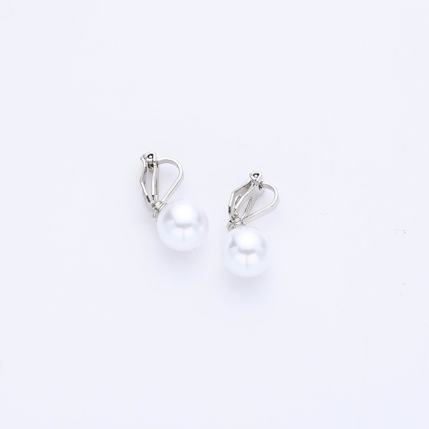 CLIP / PERLA BLANCA 6 MM / PLATA