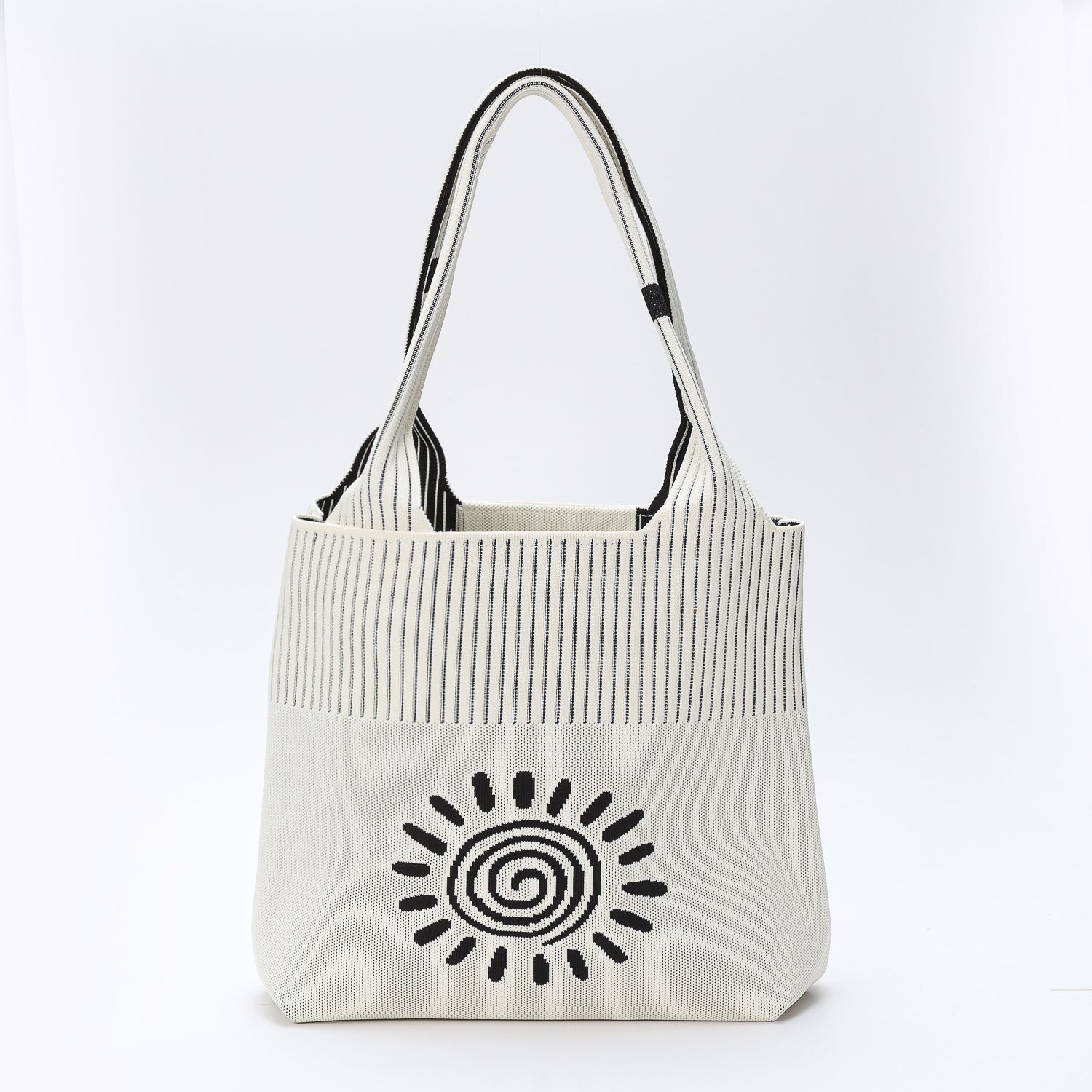TOTE TEJIDA GRANDE /GRUESA / LINEAS DELGADAS/ LOGO SOLEY / NEGRO