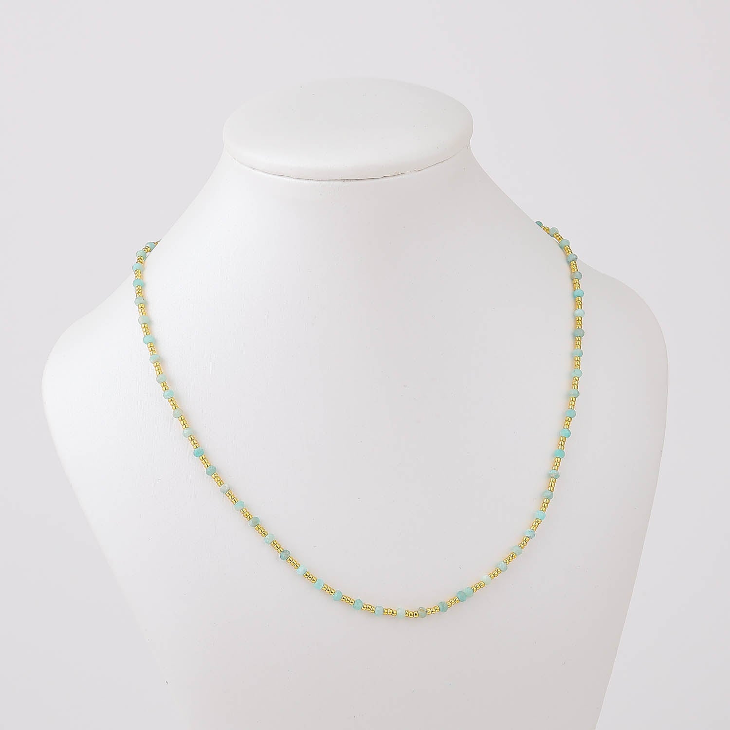 TF16" GARGANTILLA CRISTAL CHECO MINI Y BOLITAS DORADAS / COLORES
