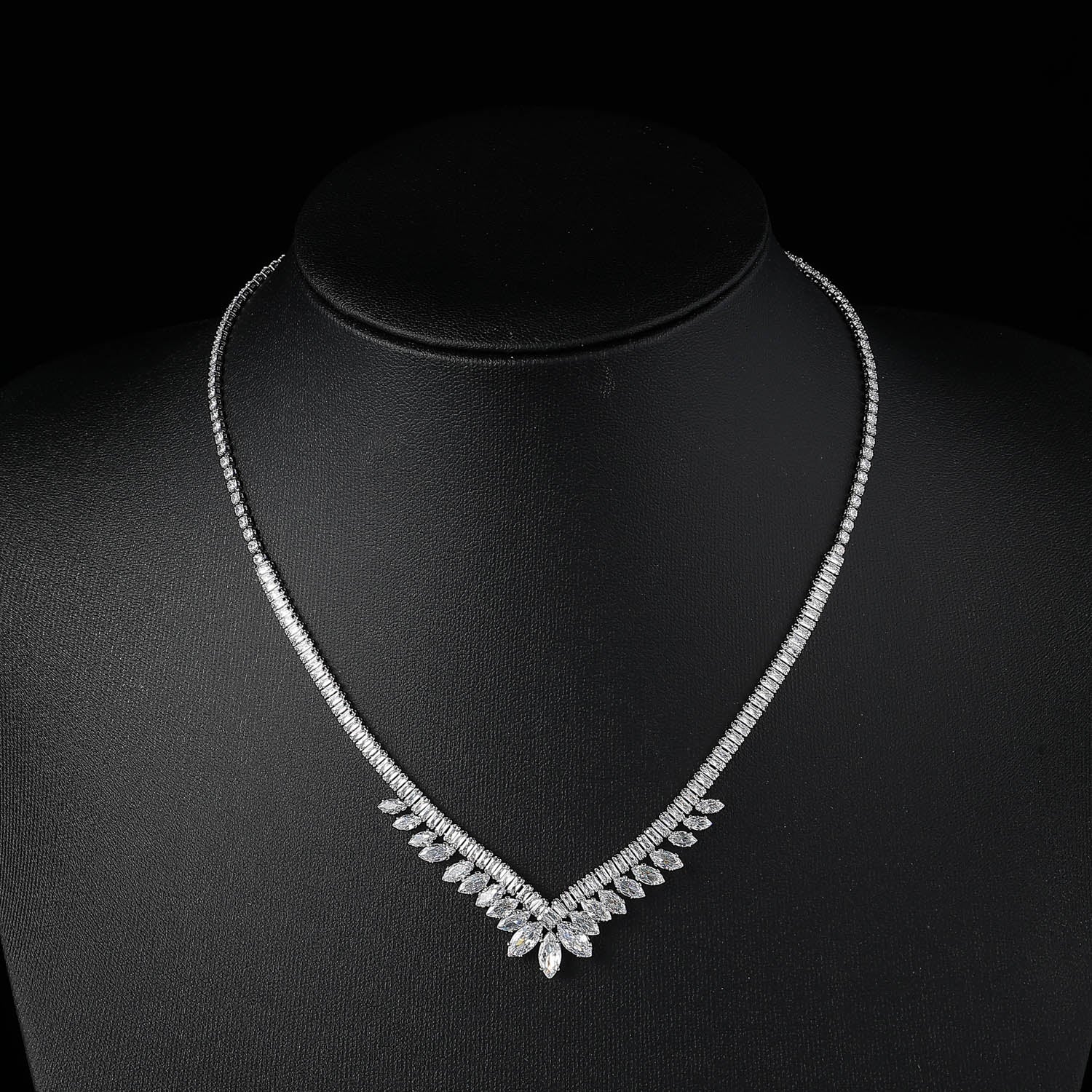 16" GARGANTILLA BAGGETTES HORIZONTAL / CENTRO MARQUISES Y OVALOS CRIST