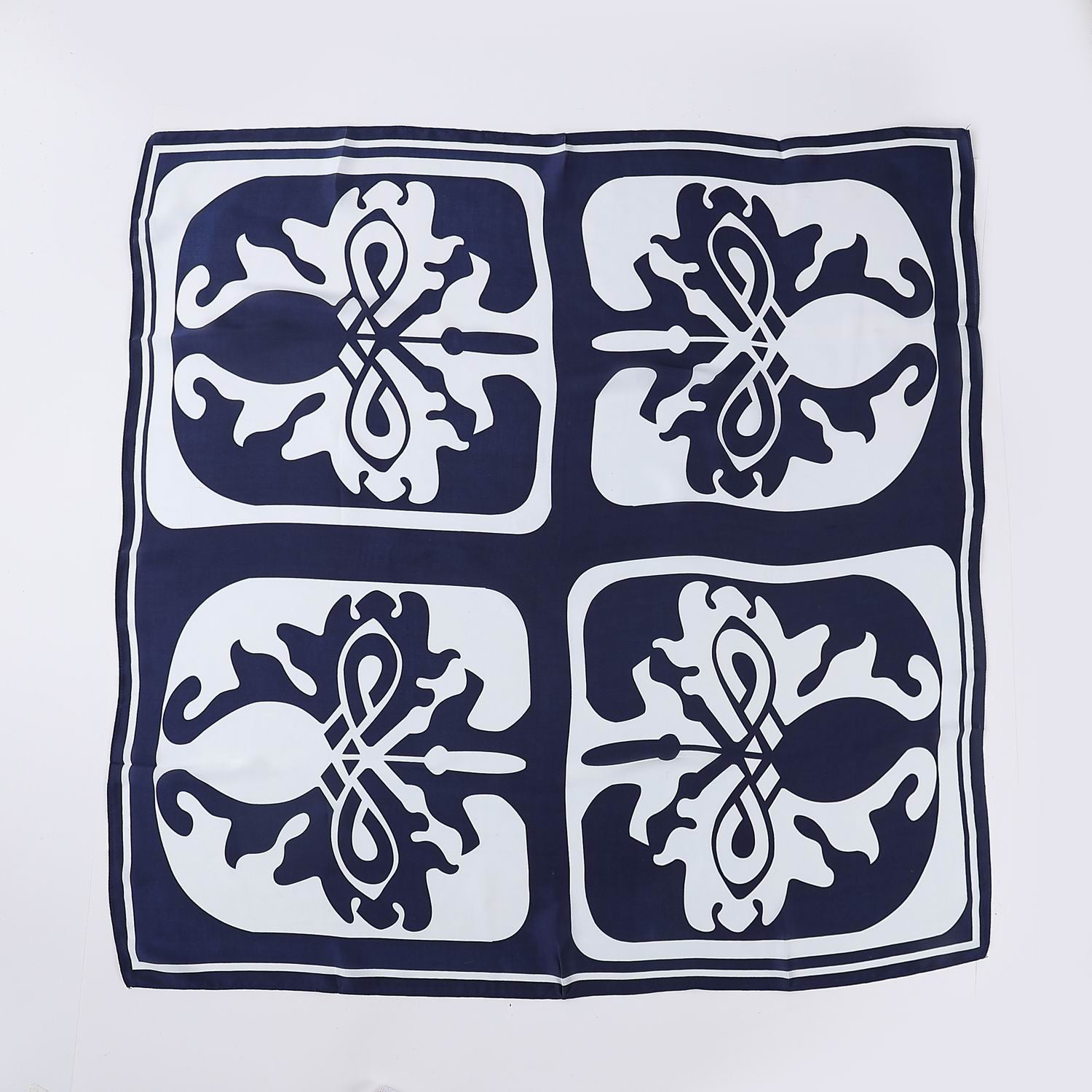 MASCADA GRANDE CUADRADA / 90 X 90 / 4 FIGURAS / FONDO B
