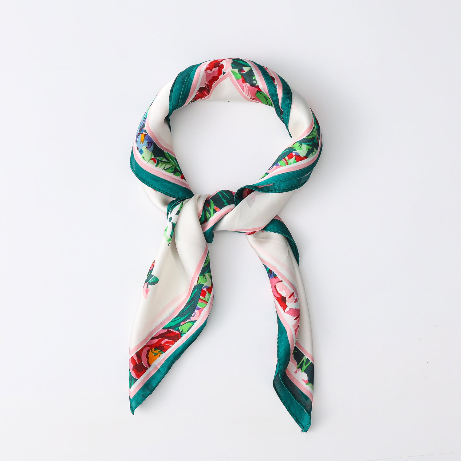 MASCADA MONOGRAMA MULTICOLOR / FONDO BLANCO