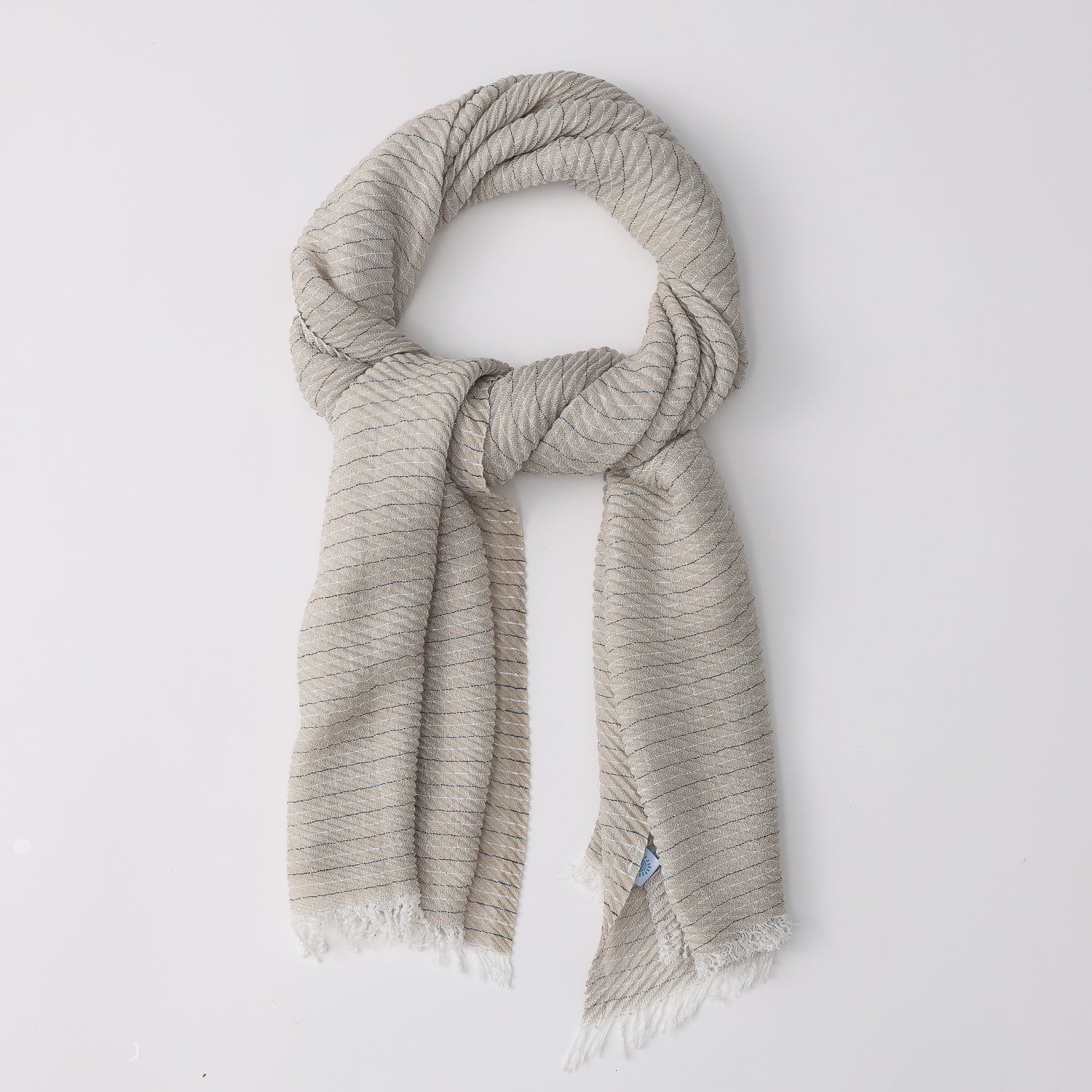 BUFANDA MED CORRUGADA/ LINEAS PESPUNTE BLANCO/ BARBA BLANCA