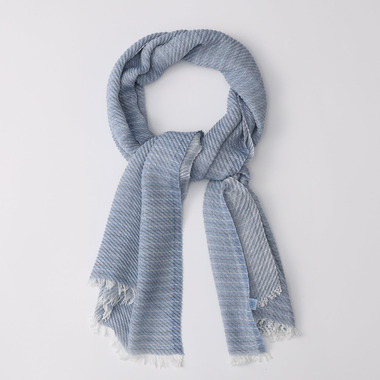 BUFANDA MED CORRUGADA/ LINEAS PESPUNTE BLANCO/ BARBA BLANCA