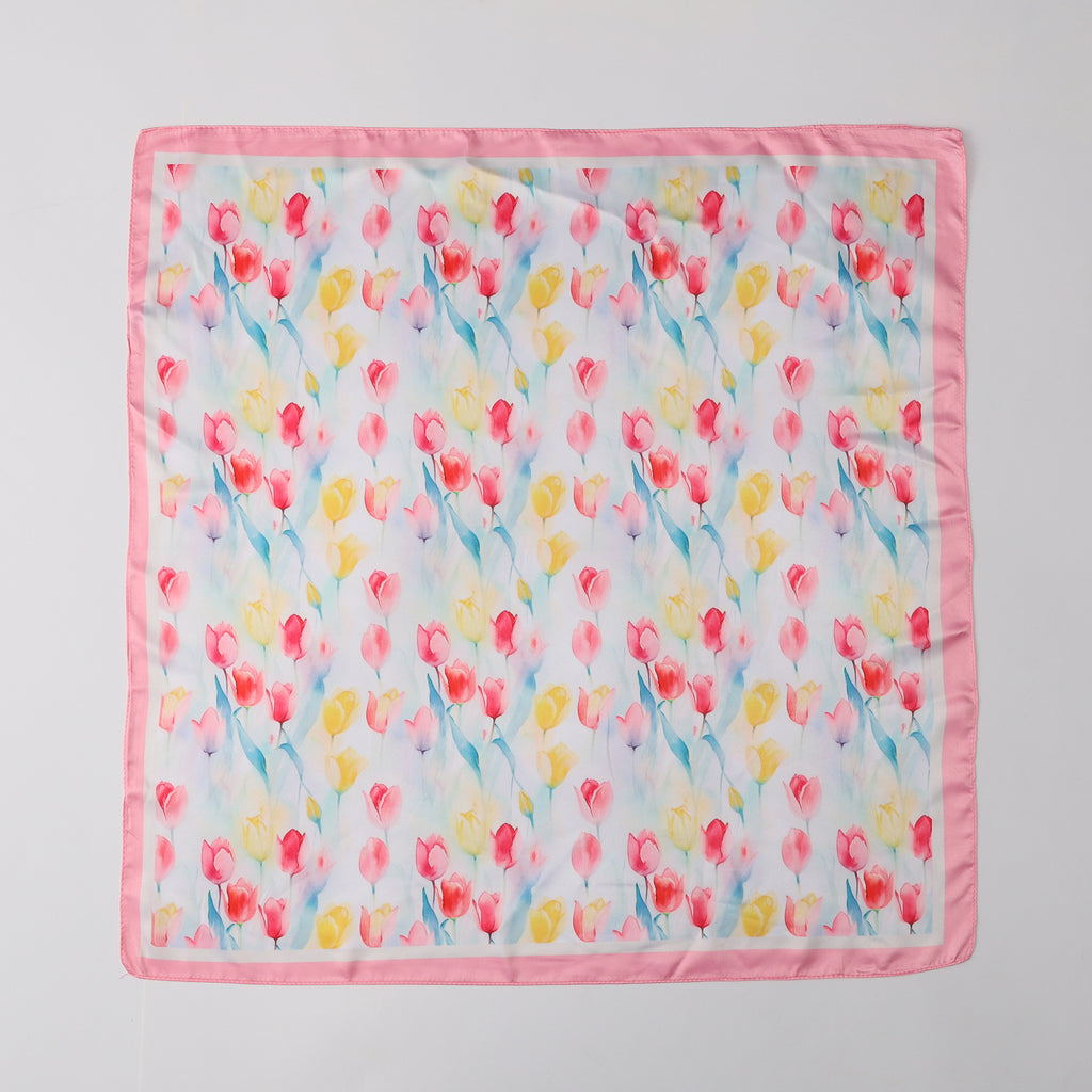 MASCADA 70X70 / RAMOS TULIPANES ROSAS / FONDO BLANCO