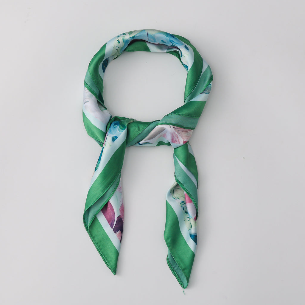 MASCADA 70X70 / FLORES MEDIANAS DIFUMINADAS VERDE ROSA BLANCO