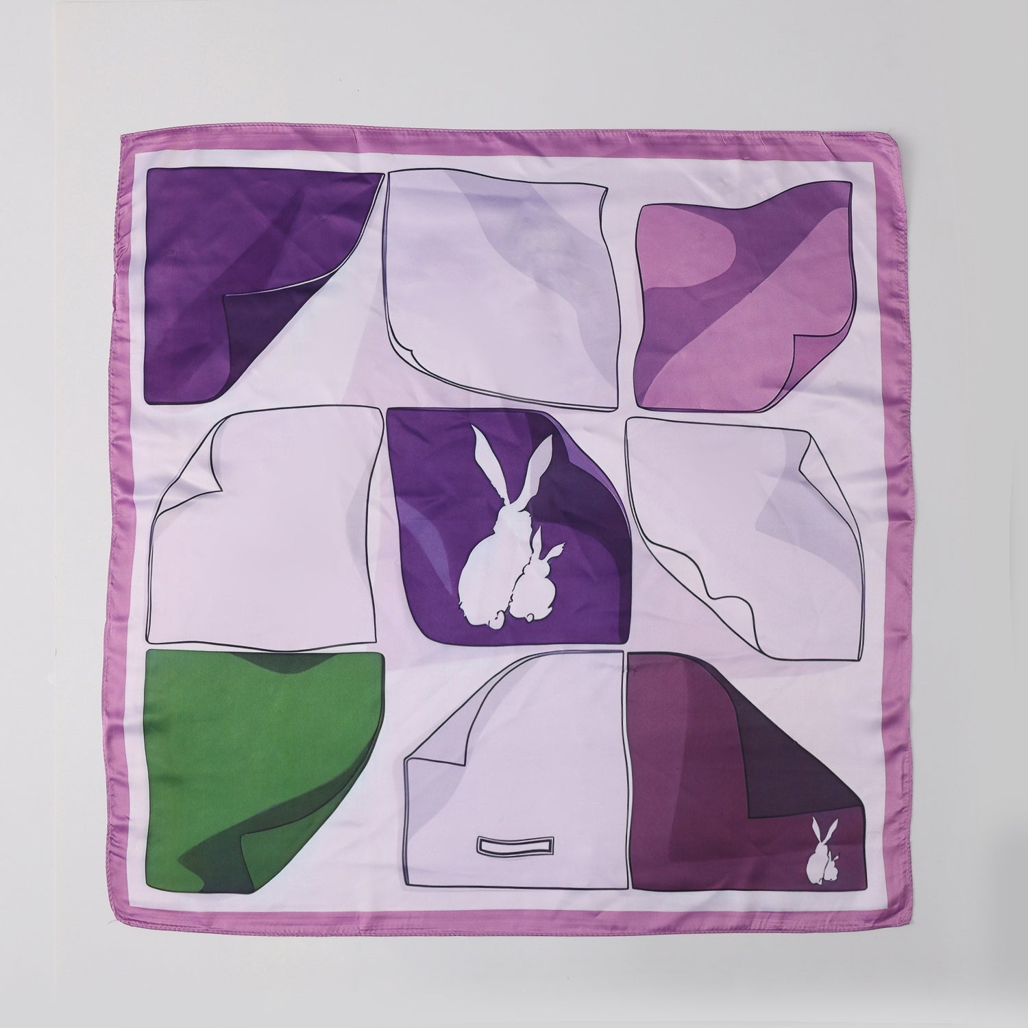 MASCADA 70X70 / CUADROS AMOTFOS / 2 CONEJOS  / MORADO LILA VERDE