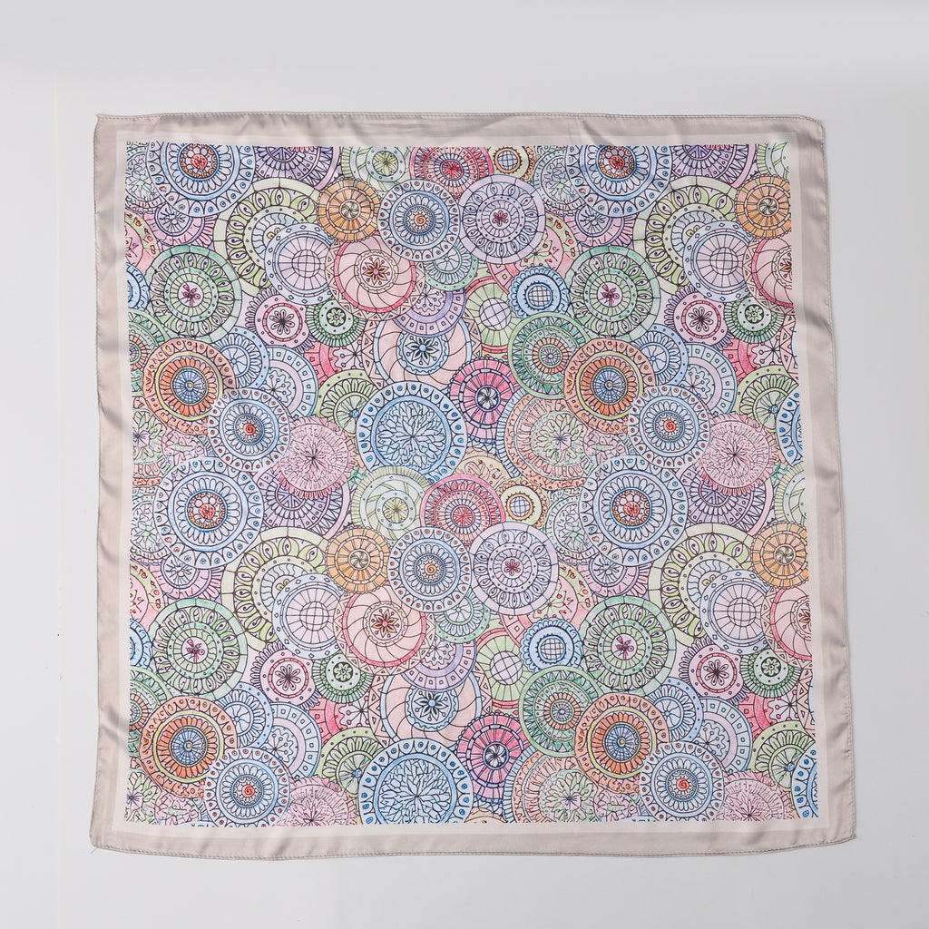 MASCADA 70X70 / MANDALAS MEDIANAS MULTICOLOR / PERFIL GRIS