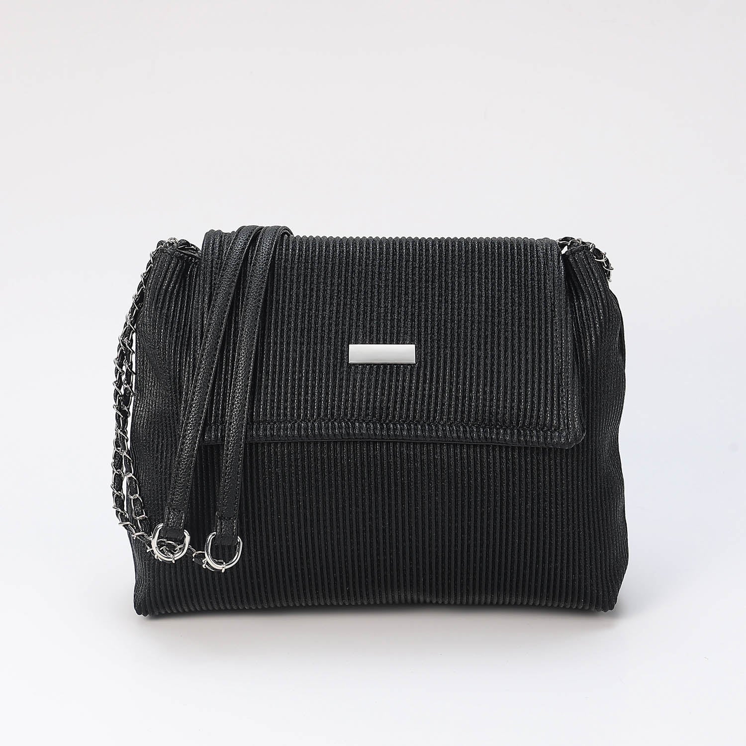 SHOULDER RECTANGULAR MED / PIU EN LINEAS / FLAP / CORREA EN CADENA PIE
