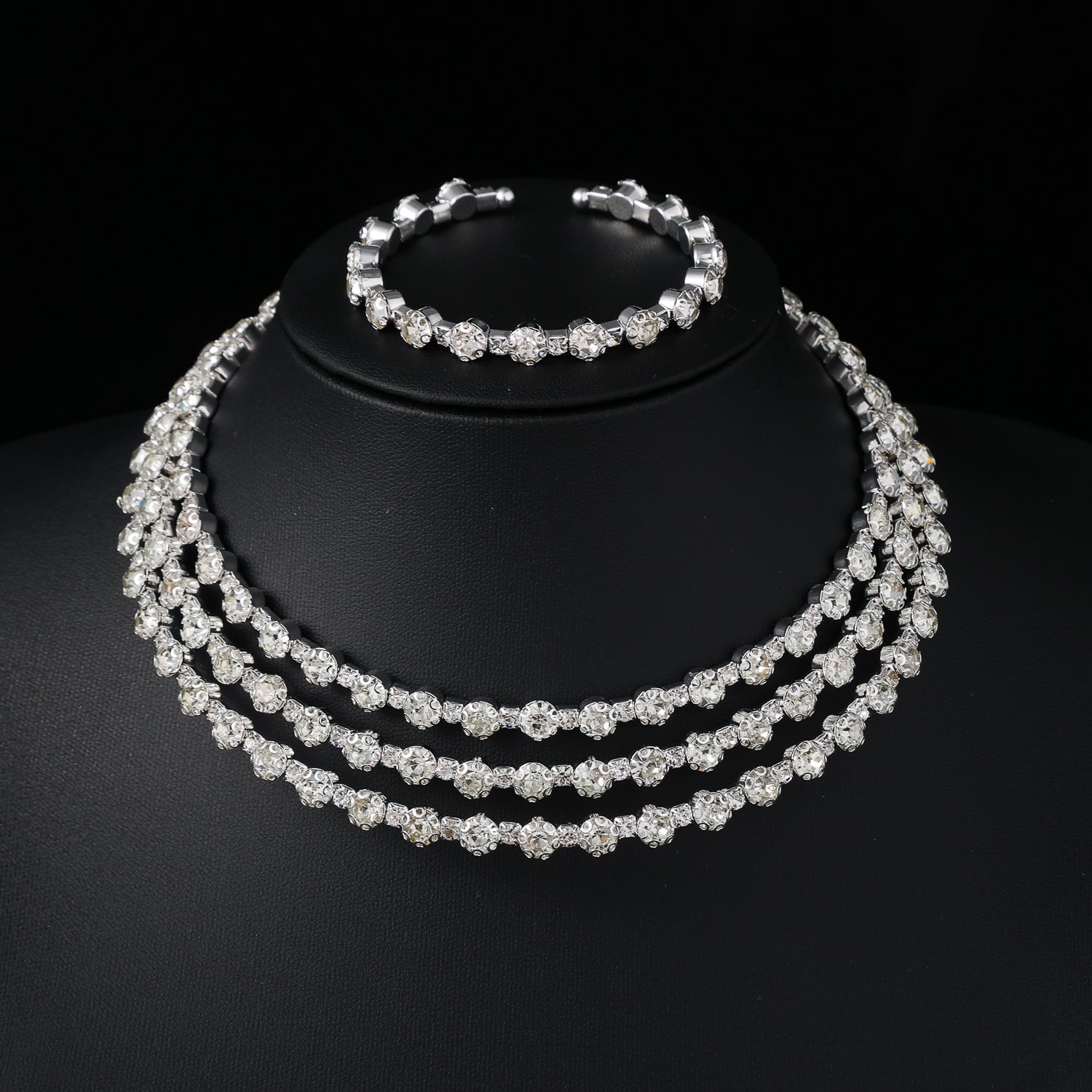 BRASALETE SEMIRIGIDO CRISTAL GRANDE / PLATA (MF623) CHOQUER TOSCA / 3 LINEAS CRISTAL GRANDE / PLATA