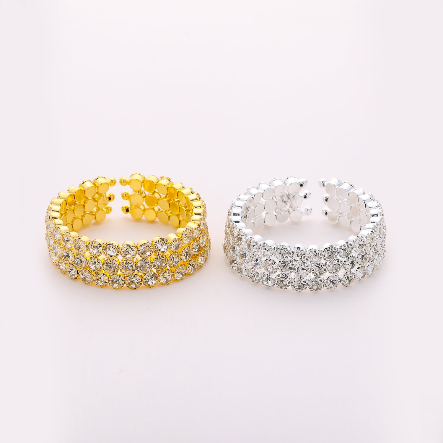 brazalete ancho semirigido / 3 lineas cristal grande / dorado