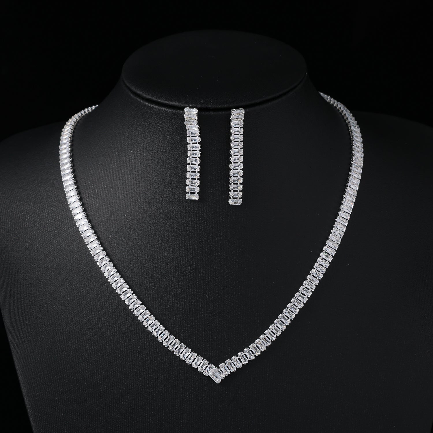 coll y are /gargantilla cristal baggettes horizontales medianos / pico / arete largo / plata