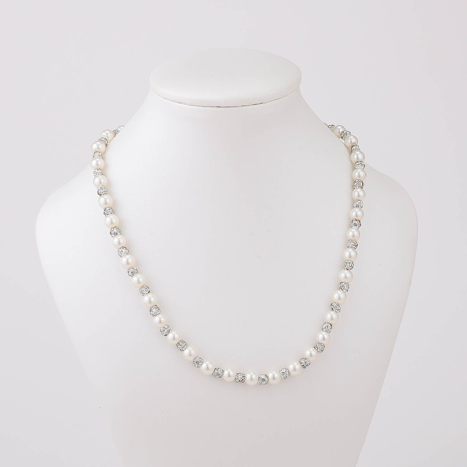 16" GARGANTILLA PERLA 6MM CON BOLA DE FUEGO PLATA