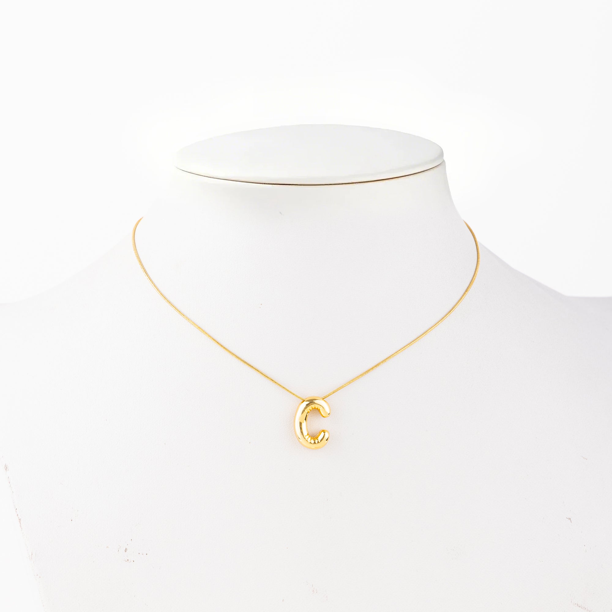 COLLARS DE LETTERS