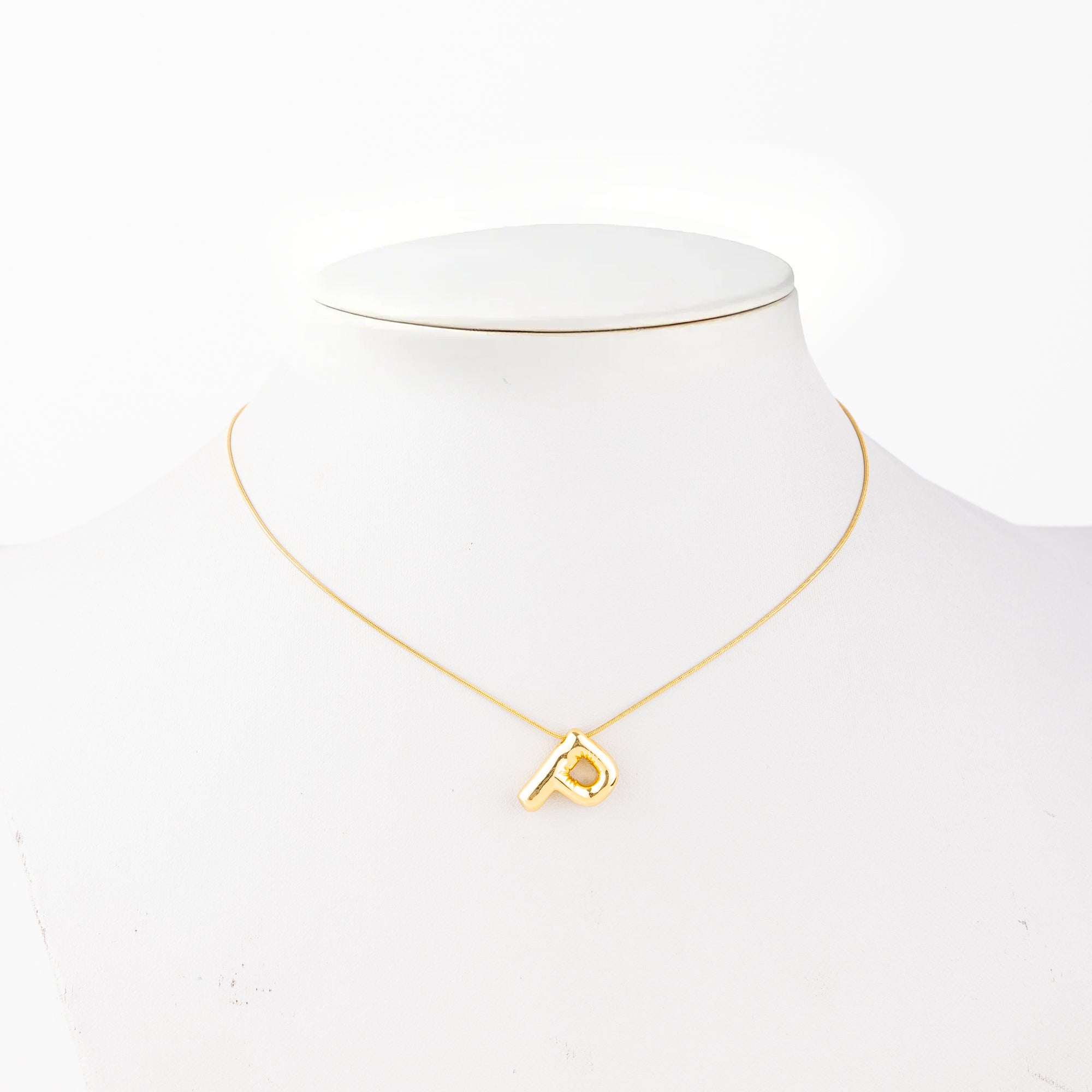 COLLARS DE LETTERS