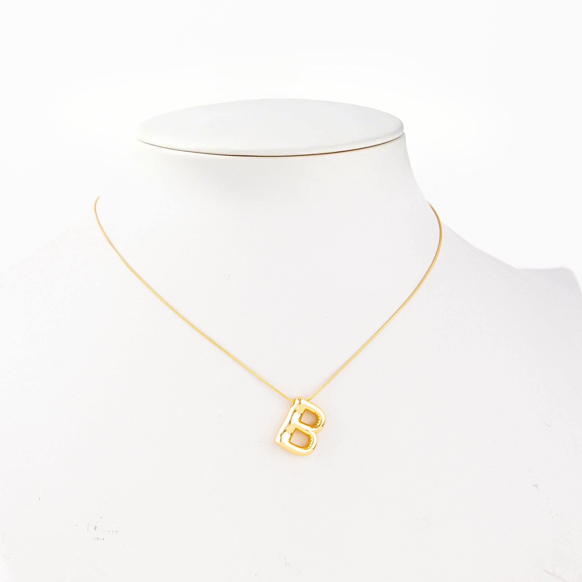 COLLARS DE LETTERS