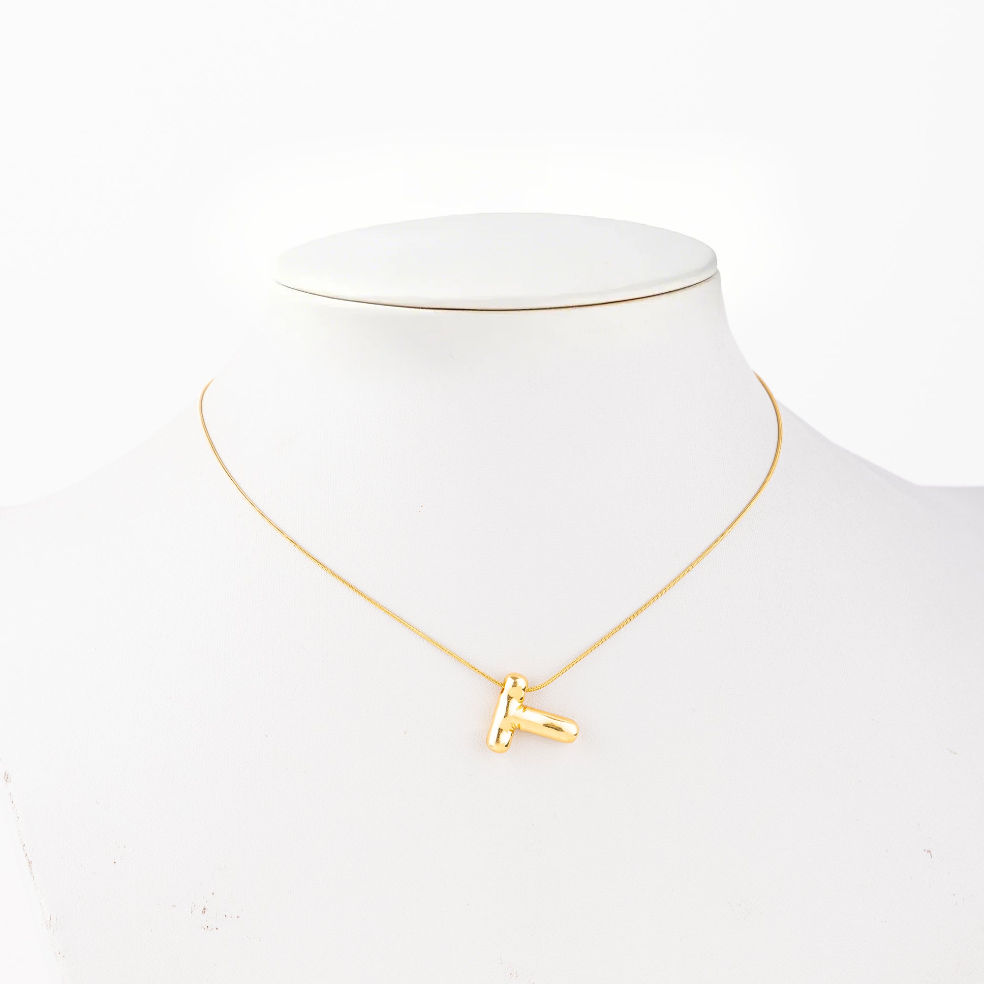 COLLARS DE LETTERS